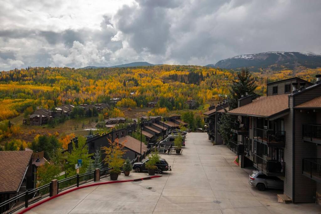 Updated 3 Bedroom 2 Ba With Pool & Hot Tub - Stunning Mountain Views! Snowmass Village Kültér fotó